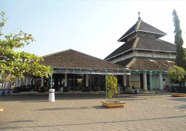Masjid Sunan Kalijaga Kadilangun